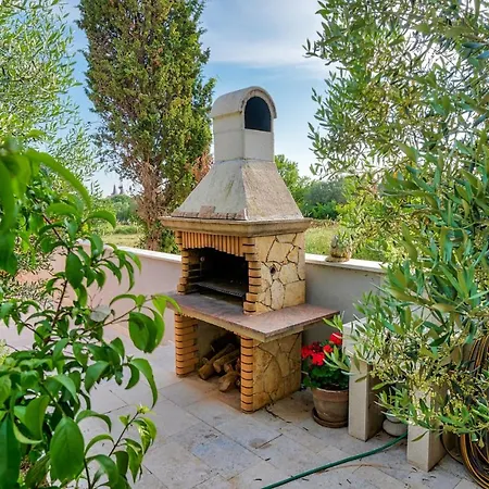 Apartament Lara