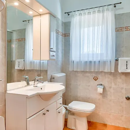 Apartment Lara Medulin